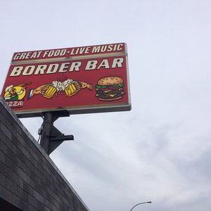 Border Bar Pizza Parlor